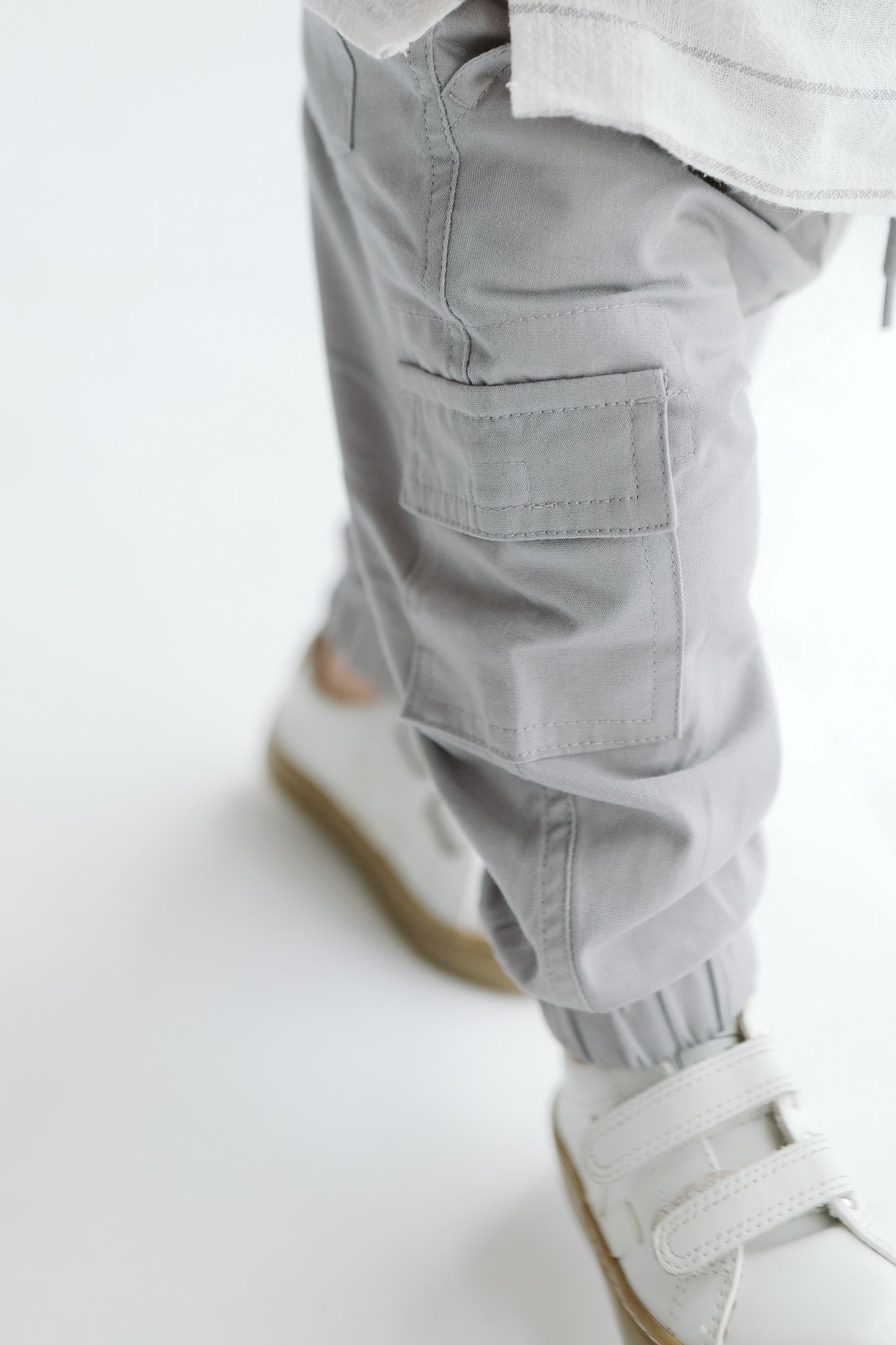 Pantalón Gris