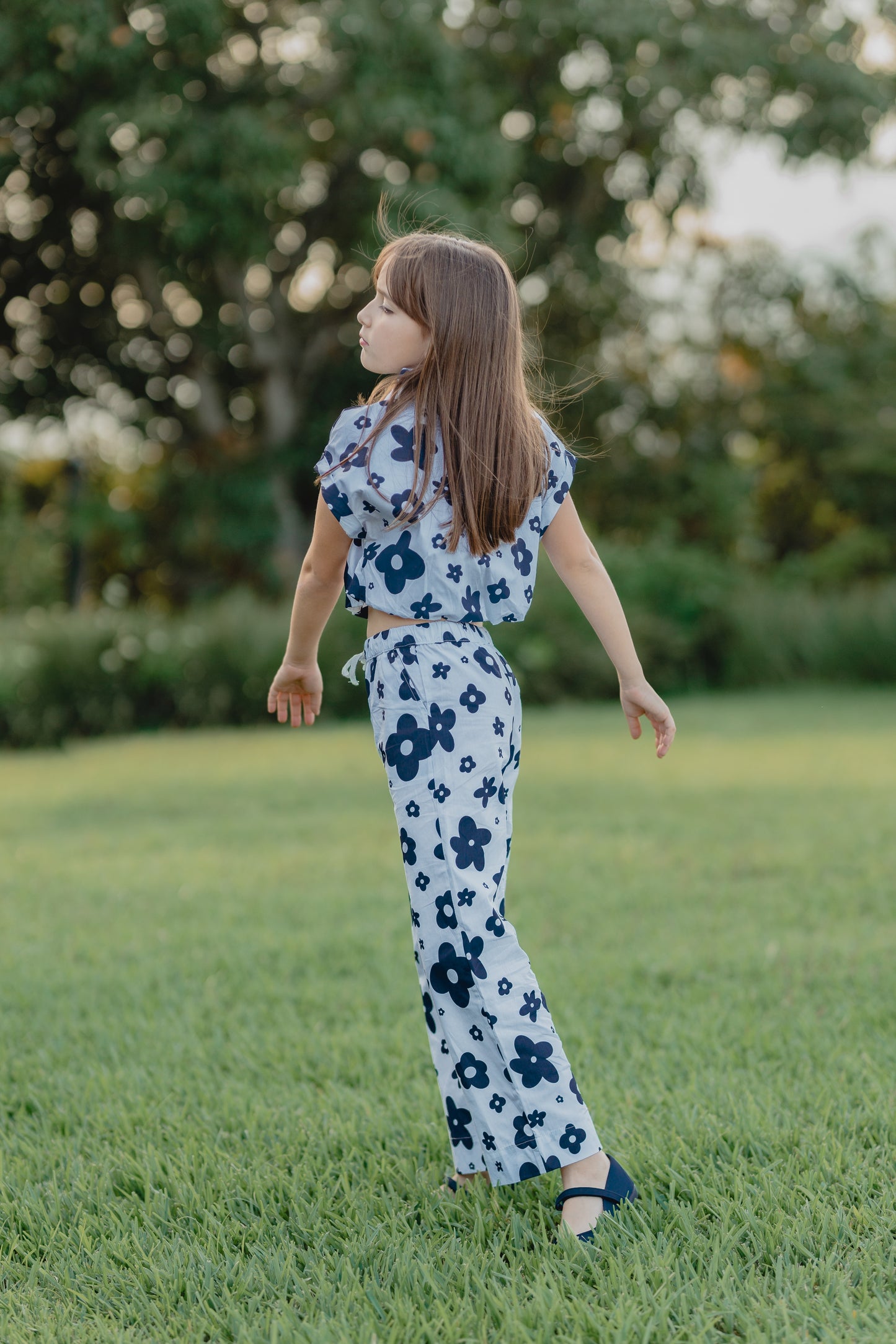 Blusa Azul Oscura Y Blanco