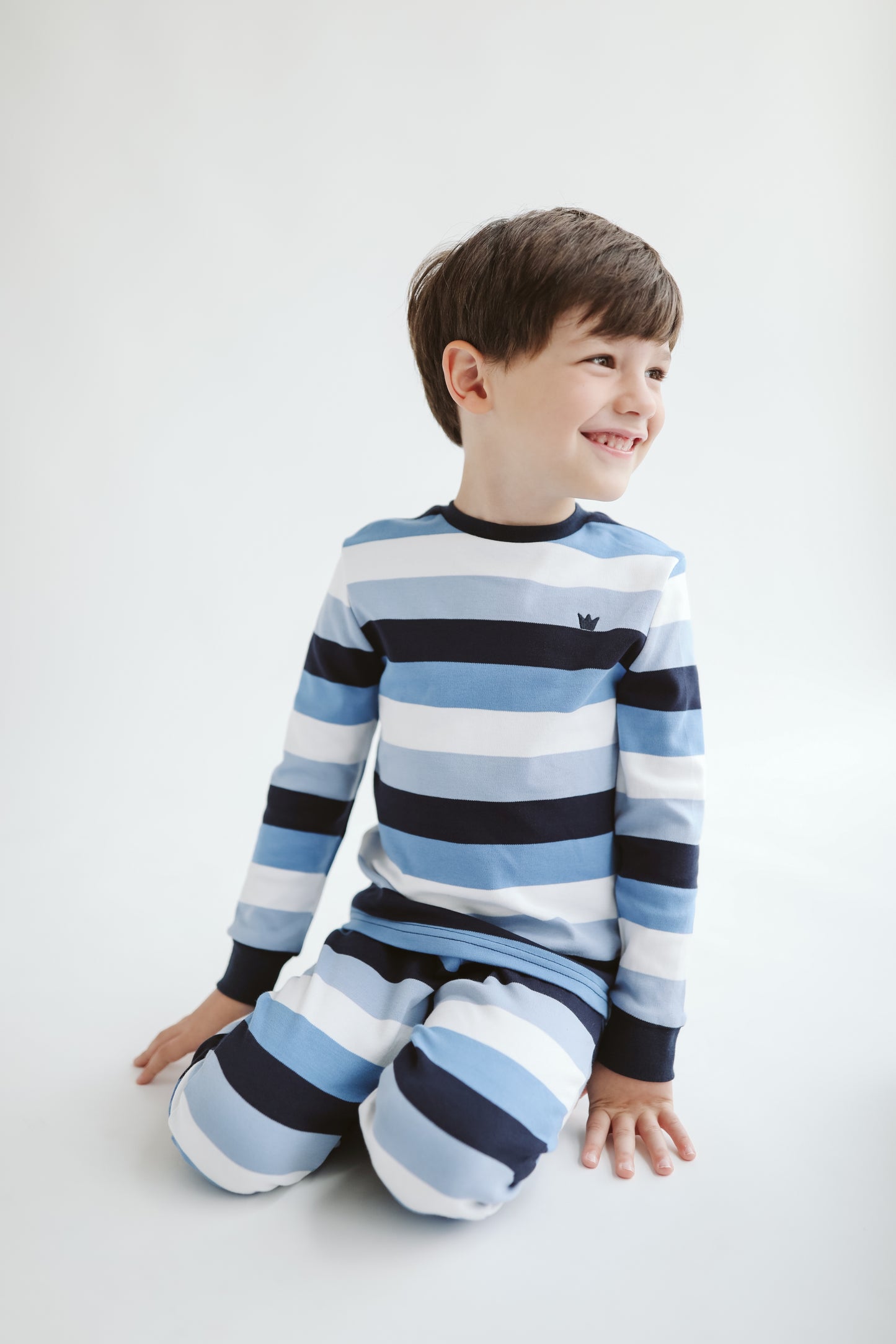 Pijama Azul Oscuro A Rayas